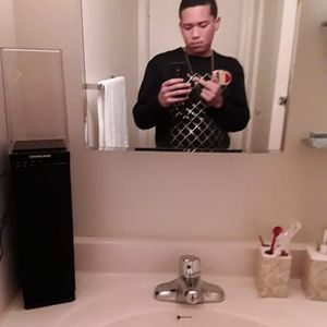 Meet your Posher, Carlos